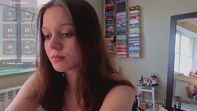 Addelin Moon online show from June 15, 2026, 2:52 pm