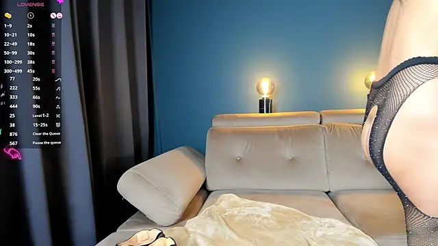 Snapshot of Project-Raven chatting on January 25, 2025, 8:21 pm Project-Raven online show from January 25, 2025, 8:21 pm