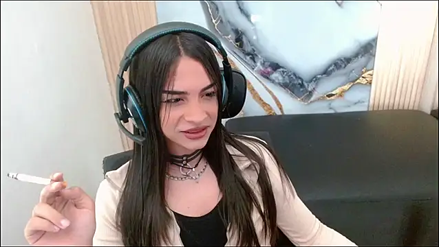 Snapshot of Dollbehavior_ chatting on September 20, 2025, 1:50 am Dollbehavior online show from September 20, 2025, 1:50 am