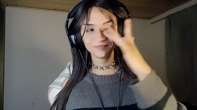 Snapshot of Dollbehavior_ chatting on January 9, 2026, 9:34 am Dollbehavior online show from January 9, 2026, 9:34 am