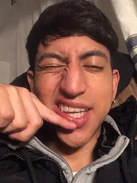 Snapshot of modelo180 chatting on March 14, 2025, 1:48 am modelo180 online show from March 14, 2025, 1:48 am