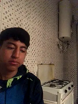 Snapshot of modelo180 chatting on October 22, 2025, 9:14 pm modelo180 online show from October 22, 2025, 9:14 pm