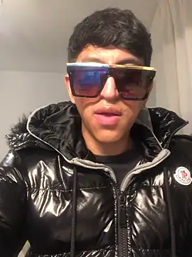 Snapshot of modelo180 chatting on November 25, 2025, 8:09 pm modelo180 online show from November 25, 2025, 8:09 pm