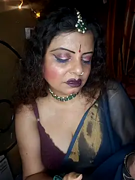 Snapshot of Maaya66 chatting on January 14, 2025, 5:45 pm Maaya66 online show from January 14, 2025, 5:45 pm