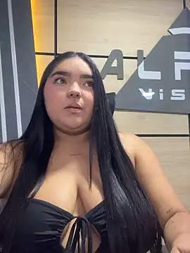 little lissiee online show from May 2, 2026, 9:31 pm