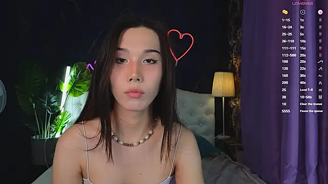 Kaia Sunshine Mia online show from January 23, 2025, 3:32 pm