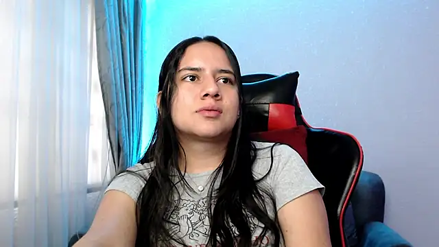 Lexyevans online show from December 26, 2024, 9:15 pm