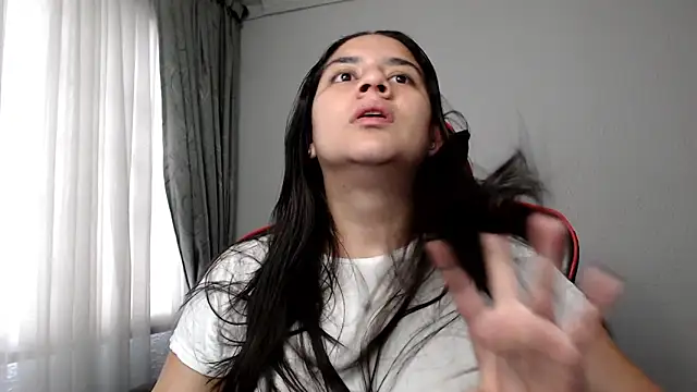 Lexyevans online show from December 27, 2024, 6:53 pm