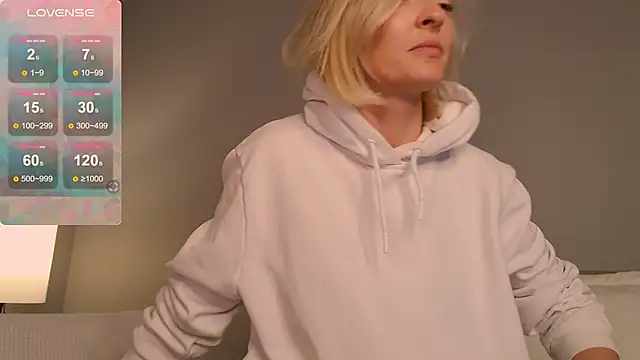 Snapshot of sexuallycorrecte chatting on October 24, 2025, 8:16 pm sexuallycorrecte online show from October 24, 2025, 8:16 pm