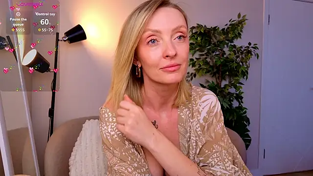 Snapshot of sexuallycorrecte chatting on February 28, 2026, 12:28 pm sexuallycorrecte online show from February 28, 2026, 12:28 pm