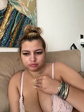 AllysonK online show from June 27, 2026, 12:22 pm