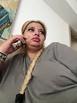 AllysonK online show from July 15, 2026, 12:21 pm