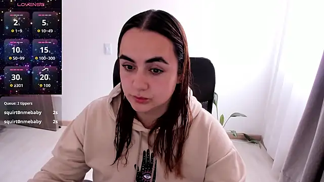 Snapshot of maryluna95 chatting on May 27, 2026, 6:27 pm maryluna95 online show from May 27, 2026, 6:27 pm