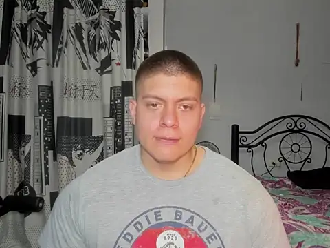 Snapshot of regan_jhonso chatting on February 22, 2026, 12:23 am regan jhonso online show from February 22, 2026, 12:23 am