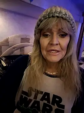 annika lately online show from March 3, 2025, 2:47 am