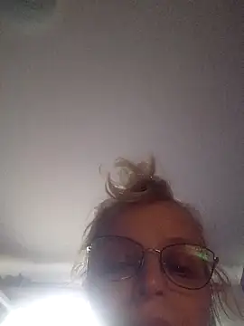 BritneyHudson online show from September 21, 2025, 6:15 am