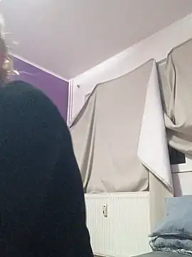 BritneyHudson online show from December 22, 2025, 4:53 am