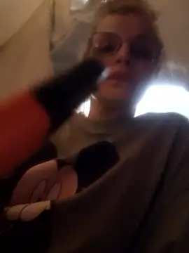 BritneyHudson online show from January 18, 2026, 4:22 pm