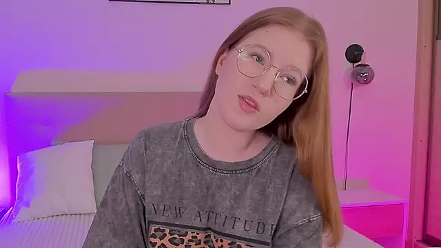 Snapshot of Tori_the_witch chatting on February 17, 2025, 10:07 am Tori the witch online show from February 17, 2025, 10:07 am