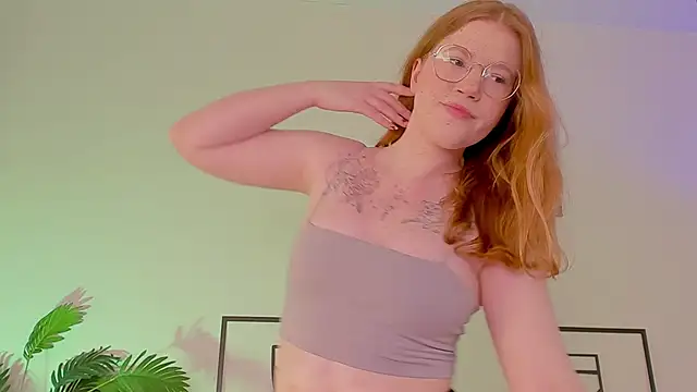 Snapshot of Tori_the_witch chatting on March 15, 2025, 11:29 am Tori the witch online show from March 15, 2025, 11:29 am