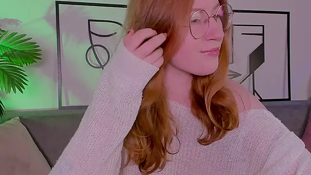 Snapshot of Tori_the_witch chatting on March 16, 2025, 12:55 pm Tori the witch online show from March 16, 2025, 12:55 pm