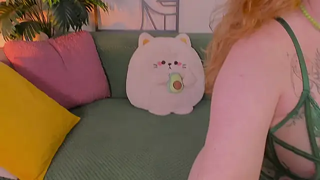 Snapshot of Tori_the_witch chatting on October 6, 2025, 5:27 am Tori the witch online show from October 6, 2025, 5:27 am