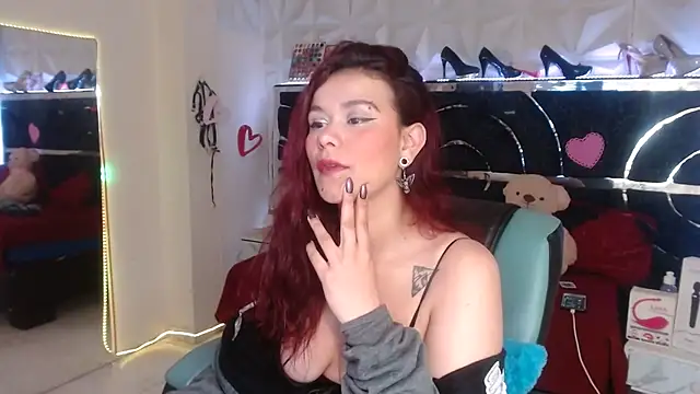 Snapshot of red_moon_2 chatting on February 25, 2026, 1:26 am red moon 2 online show from February 25, 2026, 1:26 am