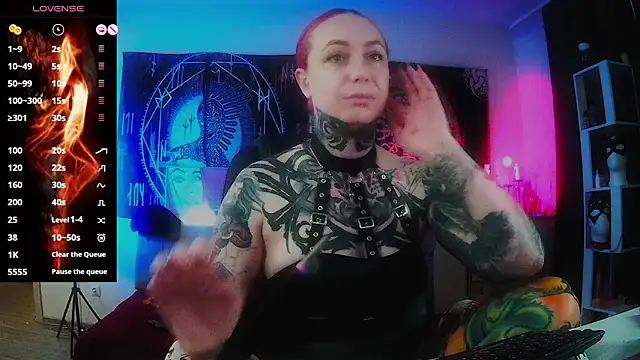 miss jenna lovee online show from April 13, 2026, 12:49 am