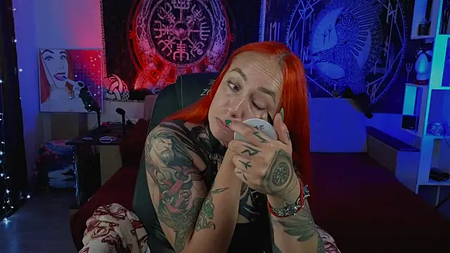 miss jenna lovee online show from July 15, 2026, 1:00 am