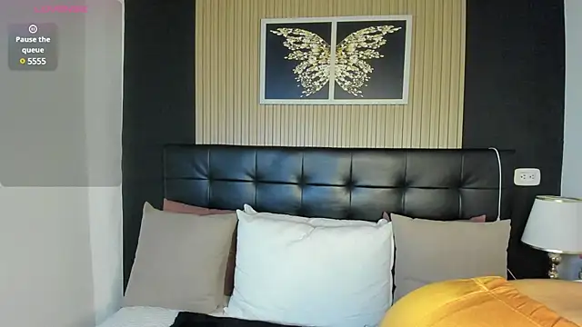 summer night  online show from March 3, 2025, 10:49 am