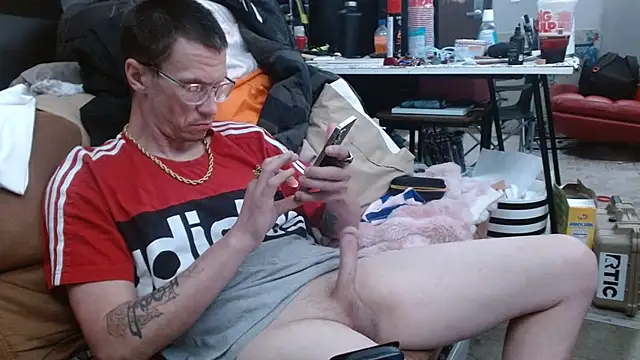 Hatchetwound6969 online show from April 17, 2026, 2:14 am