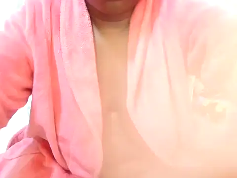 Snapshot of just_lela chatting on June 27, 2026, 9:20 pm just lela online show from June 27, 2026, 9:20 pm