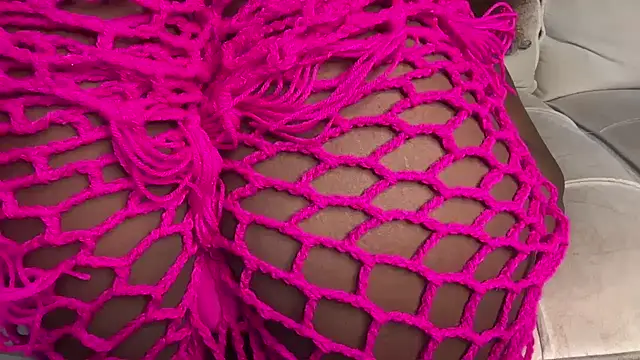 Snapshot of Chocolate_queen2 chatting on May 16, 2026, 12:18 am Chocolate queen2 online show from May 16, 2026, 12:18 am