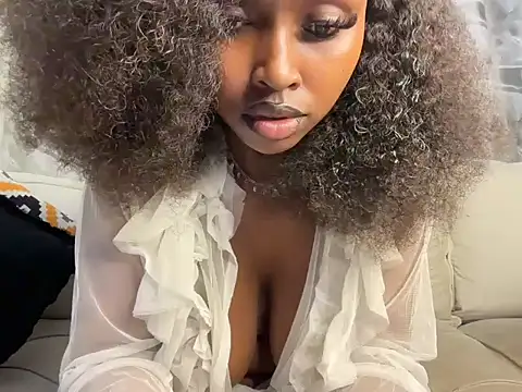 Chocolate queen2 online show from June 20, 2026, 3:42 am