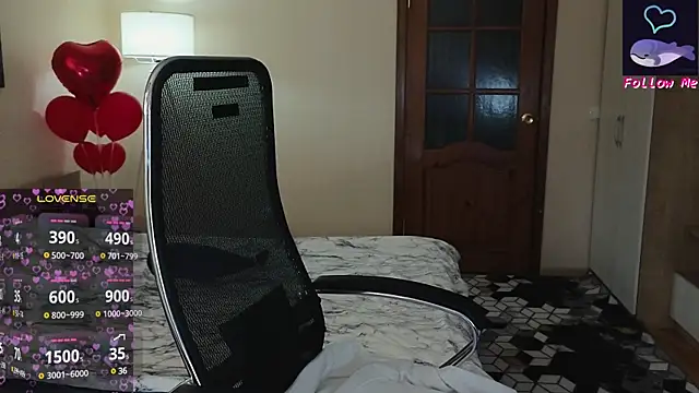 D0nna  online show from March 16, 2025, 5:07 pm