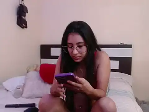 Snapshot of chika_hellar chatting on January 30, 2025, 1:44 am chika hellar online show from January 30, 2025, 1:44 am