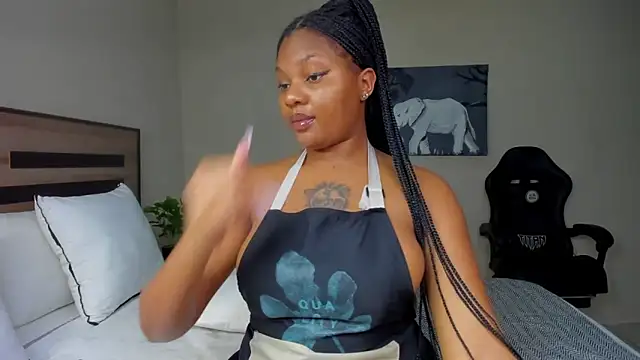 Renee-18 online show from November 21, 2025, 11:03 pm