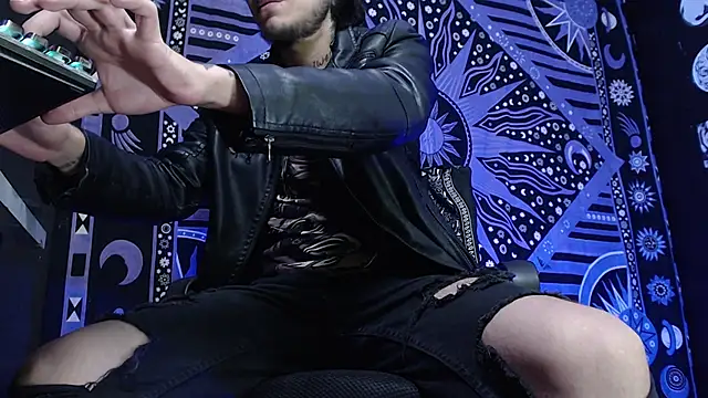 Dicaprioo  online show from February 15, 2025, 4:01 pm