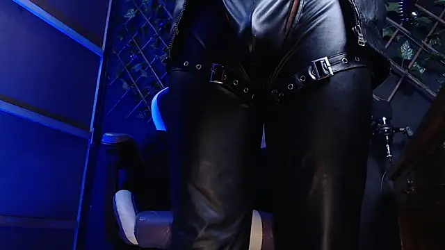 Dicaprioo  online show from January 7, 2026, 7:33 am