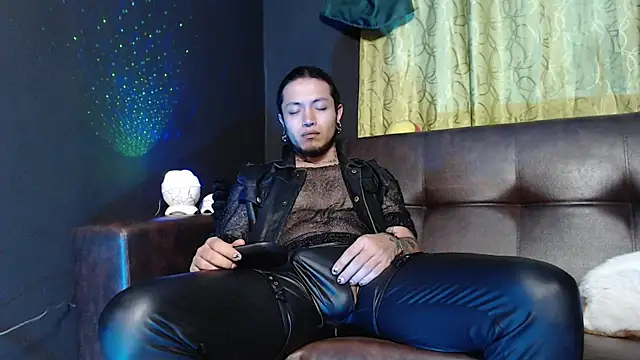 Dicaprioo  online show from May 1, 2026, 2:49 am