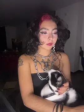 Snapshot of _Gothiccbitch_ chatting on February 2, 2026, 4:33 am Gothiccbitch online show from February 2, 2026, 4:33 am