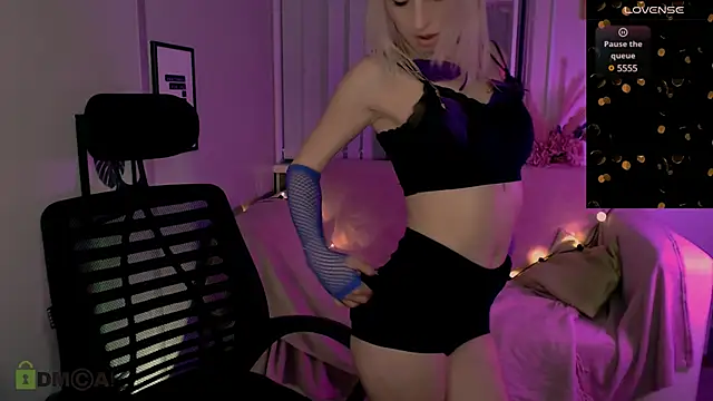 melisa white1 online show from January 17, 2025, 9:06 pm