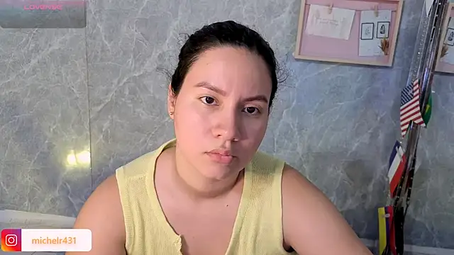 Snapshot of Mia__reys chatting on July 29, 2026, 12:25 pm Mia reys online show from July 29, 2026, 12:25 pm