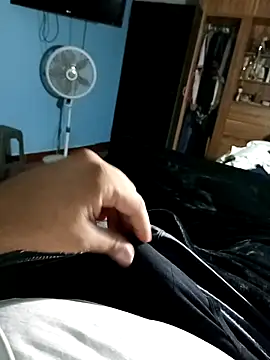 Snapshot of GILBERTHOR92 chatting on January 6, 2026, 5:33 am GILBERTHOR92 online show from January 6, 2026, 5:33 am