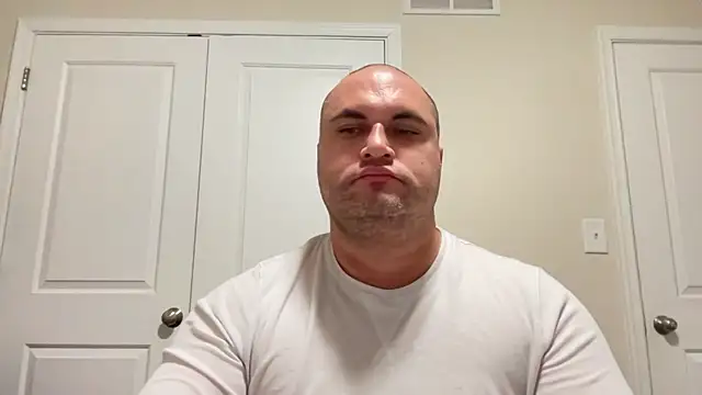 SluggishChase99 online show from December 16, 2024, 11:28 pm