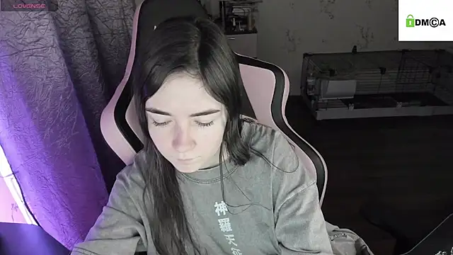 Snapshot of Crazy_forest_fairy chatting on December 15, 2024, 9:31 pm Crazy forest fairy online show from December 15, 2024, 9:31 pm