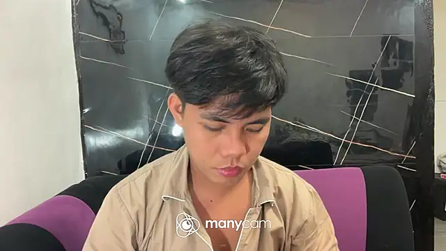 hoenika online show from February 8, 2026, 12:52 pm