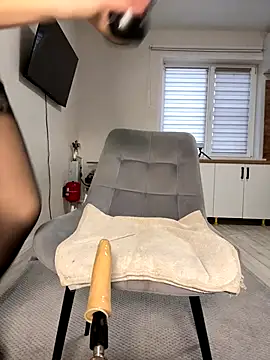 Snapshot of -BalanCe- chatting on November 23, 2025, 8:14 am -BalanCe- online show from November 23, 2025, 8:14 am