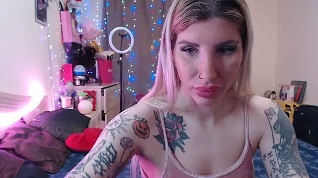 BLACKPeonyy online show from November 12, 2025, 2:17 pm