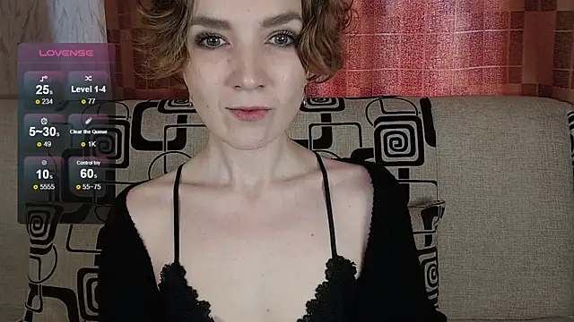TinaWince online show from May 3, 2026, 4:51 am